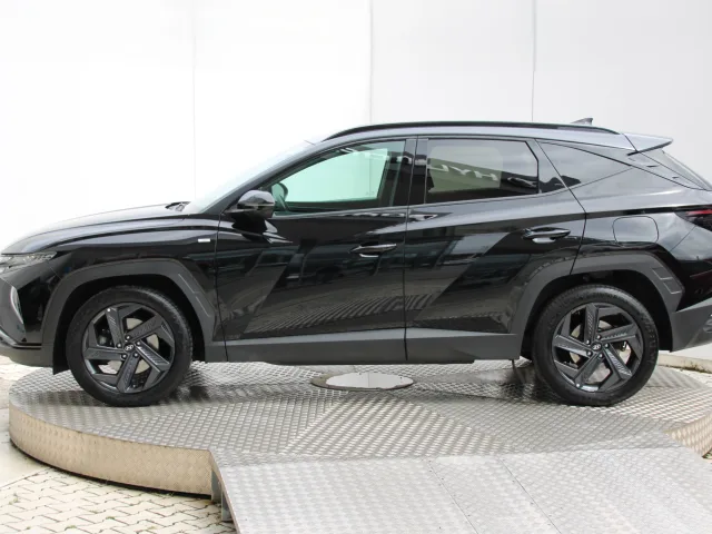 Hyundai Tucson 1.6 T-GDi MHEV Play – fotografia 2 z 15