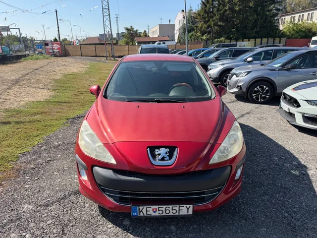 Peugeot 308 1.6 16V VTi – fotografia 2 z 15