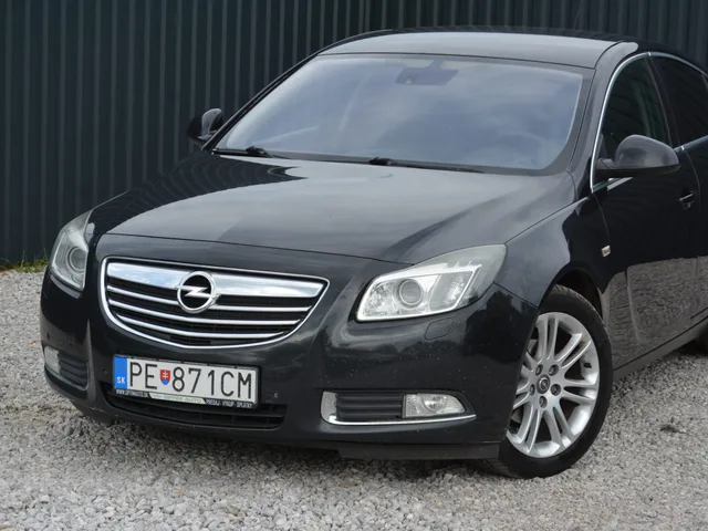 Opel Insignia 2.0 CDTI – fotografia 2 z 15