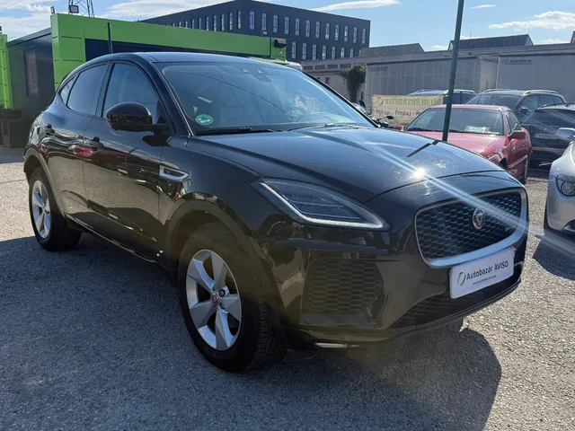 Jaguar E-Pace 2.0 D180 R-Dynamic SE AWD – 3. fotó (összesen 15)