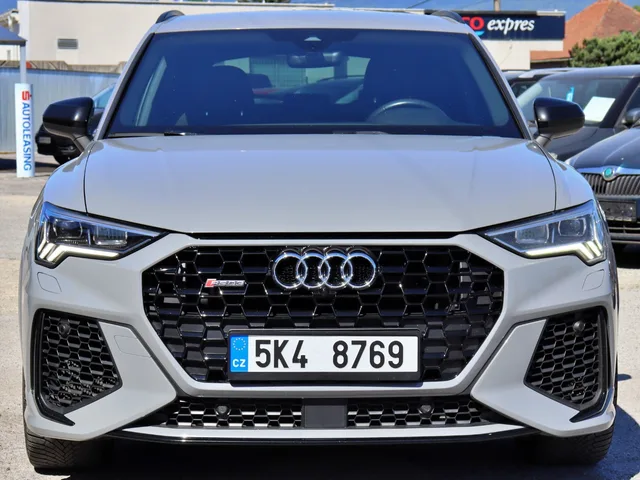 Audi RS Q3 2.5 TFSI – fotografia 5 z 15