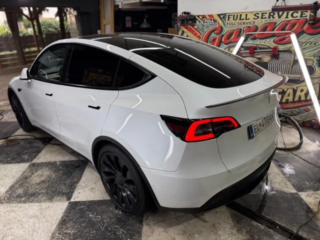 Tesla Model Y Performance – fotografia 4 z 13