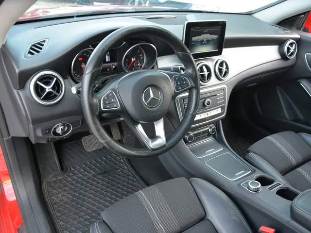 Mercedes-Benz CLA Shooting Brake 200 CDI Automat – fotografia 3 z 15