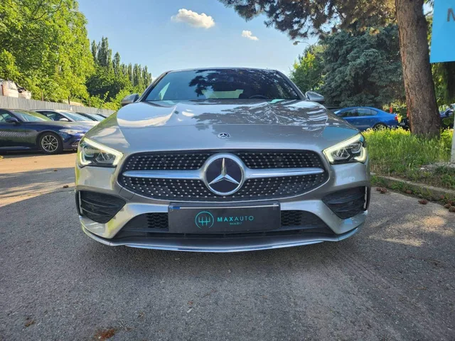 Mercedes-Benz CLA 220 4MATIC Kupé – photo 2 sur 15