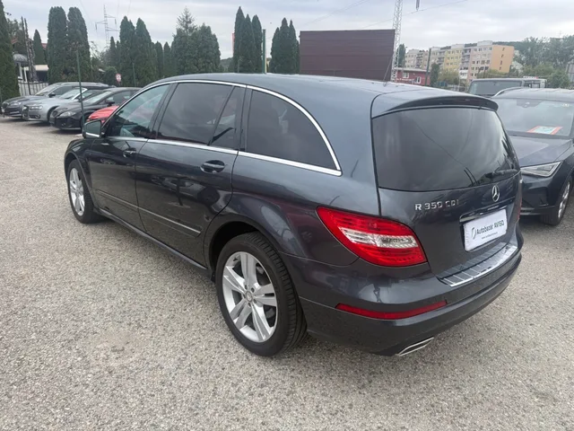 Mercedes-Benz R-Klasse 350 CDI 4MATIC – fotografia 6 z 15