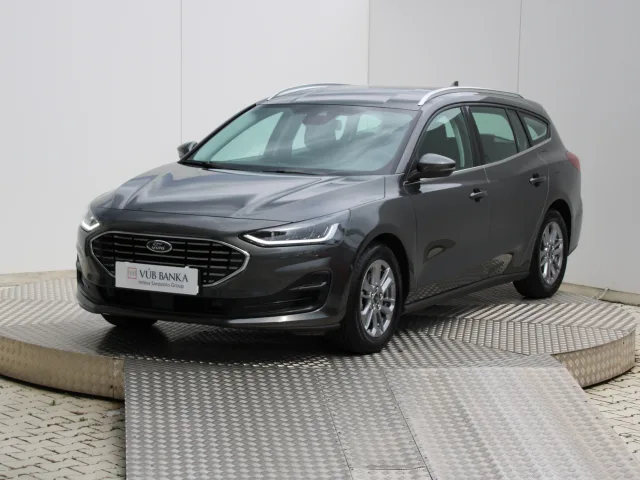 Ford Focus Combi 1.0 EcoBoost mHEV Titanium – fotografia 4 z 15