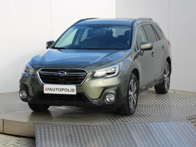 Subaru Outback 2,5 i – fotografia 4 z 15