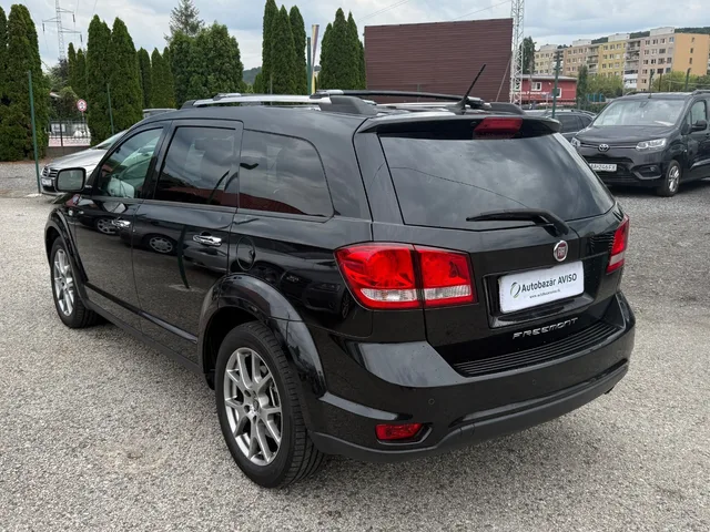 Fiat Freemont 2.0 MultiJet – fotografia 6 z 15