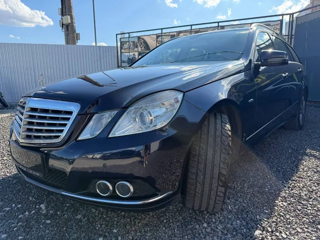 Mercedes-Benz E trieda Kombi 220 CDI BlueEFFICIENCY – fotografia 5 z 15