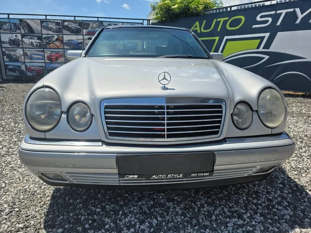 Mercedes-Benz E trieda Sedan 2.9 D – fotografia 2 z 15