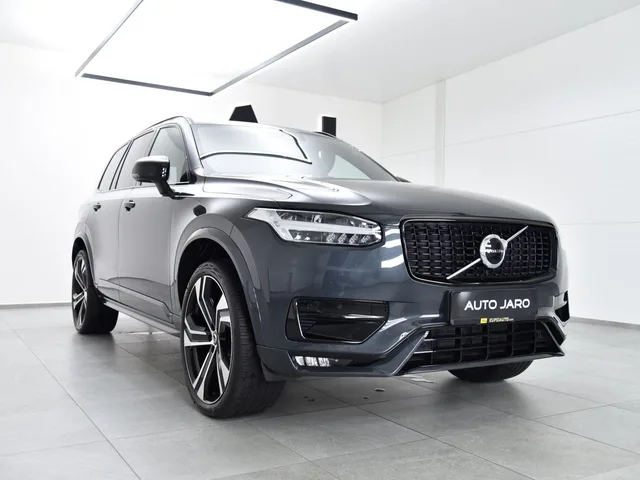 Volvo XC90 2.0 B5 Drive-E AWD R-Design A/T, 7miestne – fotografia 3 z 15