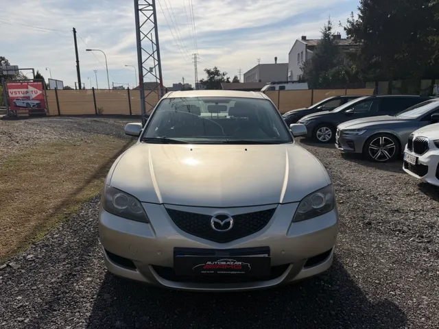 Mazda 3 1.6 MCD Comfort – fotografia 2 z 14