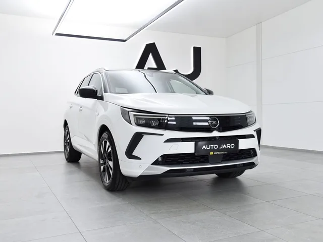 Opel Grandland 1.2 Ultimate A/T – fotografia 4 z 15