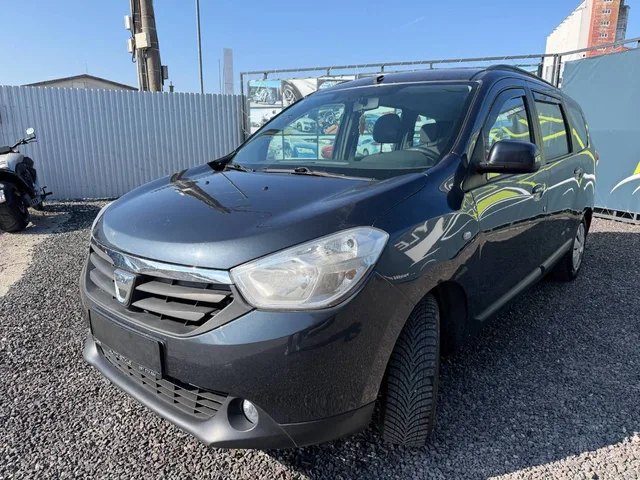 Dacia Lodgy 1.5 dCi Arctica – fotografia 6 z 15
