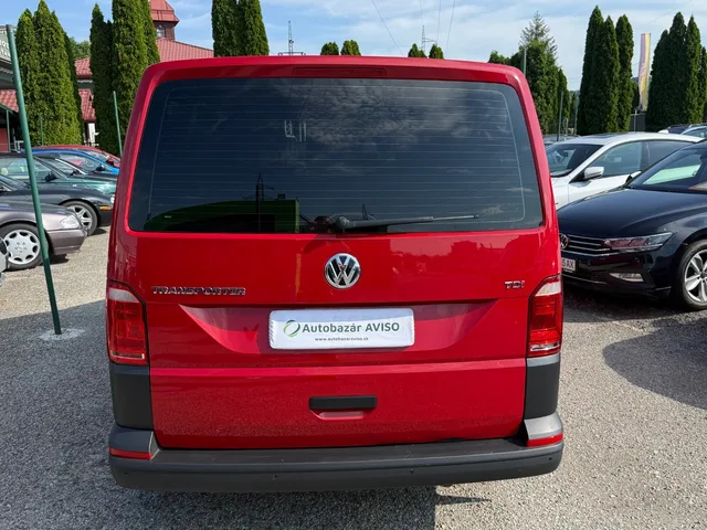 Volkswagen Transporter T5 2.0 TDI 9-miestny – fotografia 4 z 15