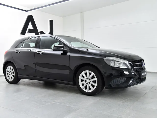 Mercedes-Benz Trieda A 180 BlueEFFICIENCY A/T – fotografia 5 z 15