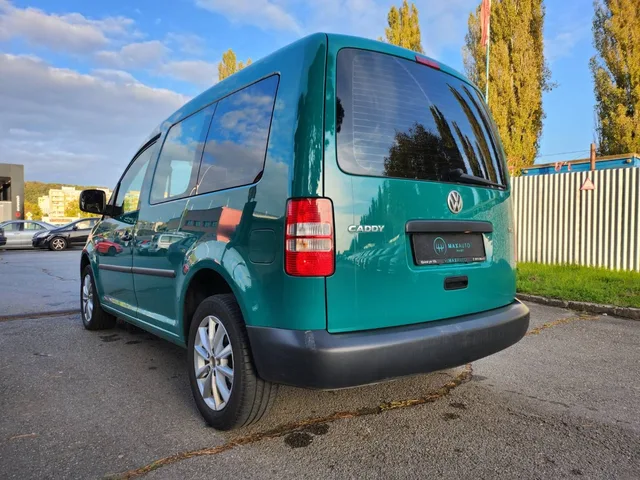 Volkswagen Caddy Kombi 1.6 TDI – fotografia 4 z 15