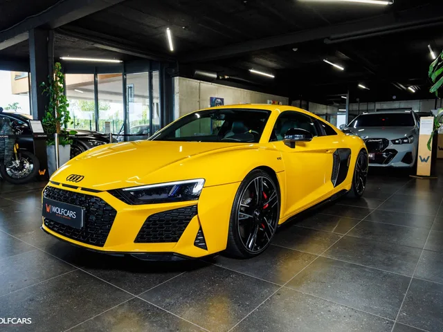 Audi R8 V10 Performance Coupe 5.2 FSI quattro – fotografia 3 z 15