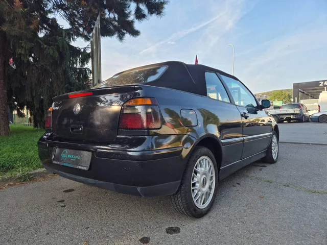 Volkswagen Golf Cabrio 2.0 Carman 85 kW – fotografia 4 z 15