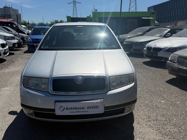 Škoda Fabia 1.4 Classic sedan – fotografia 2 z 15