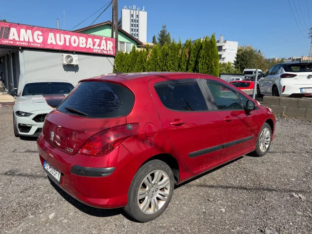 Peugeot 308 1.6 16V VTi – fotografia 3 z 15