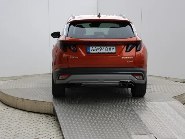 Hyundai Tucson Hybrid 1.6 T-GDi HEV 4WD – fotografia 4 z 15
