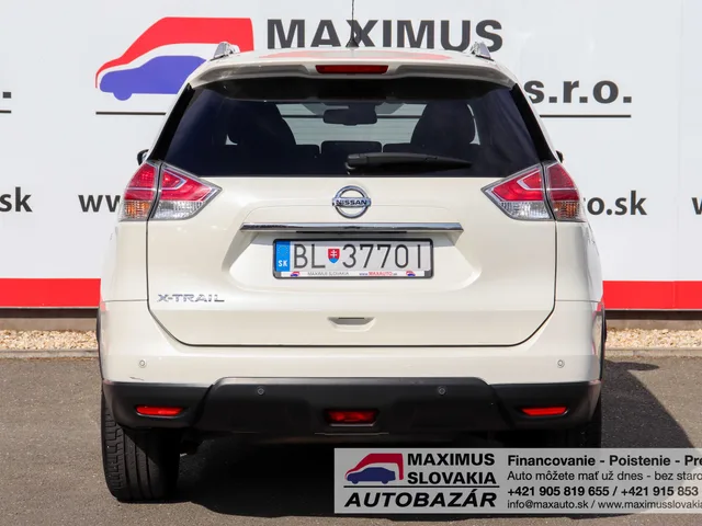 Nissan X-Trail 2.0 dCi 177 Acenta Xtronic 4×4 | 2017 | SR pôvod | 360° kamera | Koža – fotografia 6 z 15