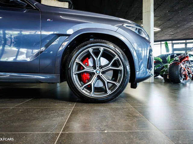 BMW X6 xDrive 30d – fotografia 5 z 15
