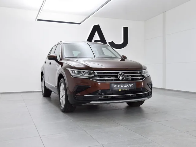 Volkswagen Tiguan 2.0 TSI Elegance 4MOTION DSG – fotografia 4 z 15