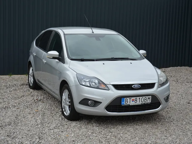 Ford Focus 1.8 – fotografia 5 z 15