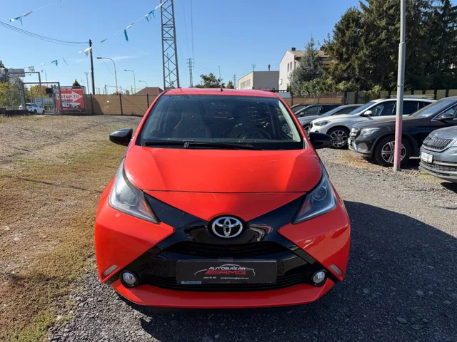 Toyota Aygo 1.0 VVT-i x – fotografia 2 z 15