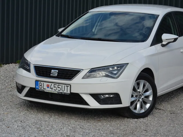 Seat Leon 1.6 TDI DSG – fotografia 2 z 15