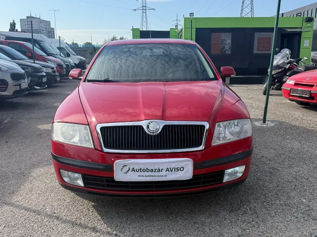 Škoda Octavia 1.9 TDI Elegance DSG – fotografia 2 z 15