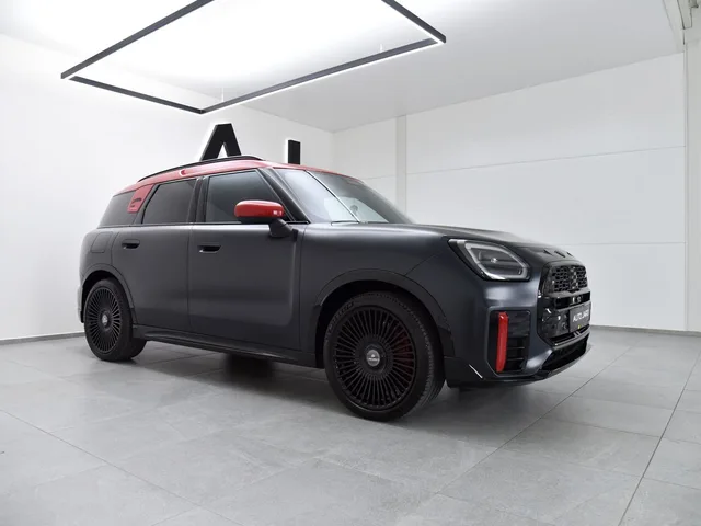 MINI Countryman 2.0 John Cooper Works ALL4 A/T – fotografia 5 z 14