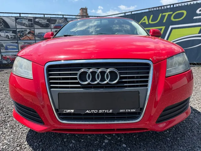 Audi A3 Sportback 1.6 Attraction – fotografia 3 z 15