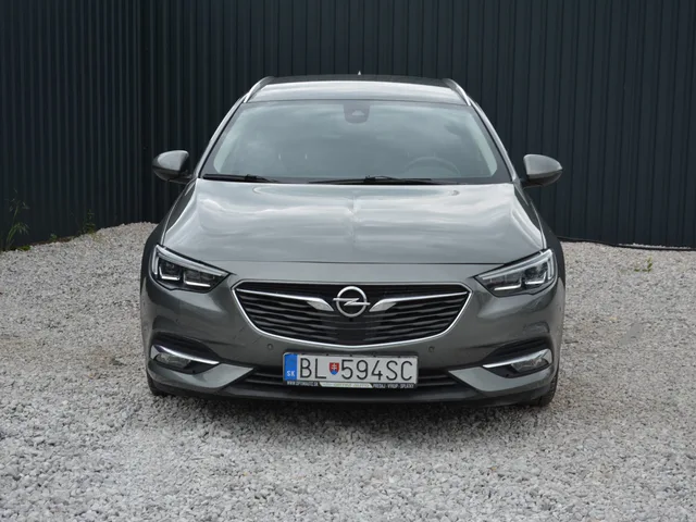 Opel Insignia ST 2.0 4x4 Innovation – fotografia 5 z 15