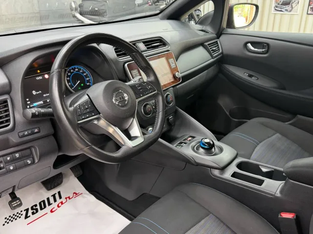 Nissan Leaf 40kWh Acenta – fotografia 2 z 15