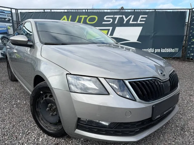 Škoda Octavia 1.2 TSI Active – fotografia 2 z 15