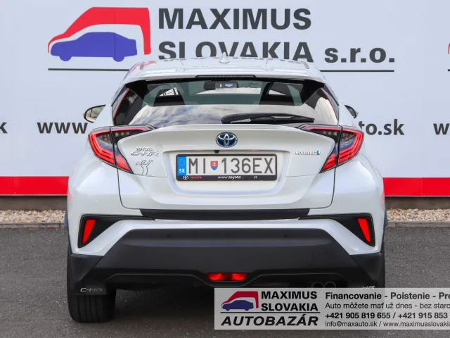 Toyota C-HR 1.8 Hybrid | 2019 | 1. majiteľ SR | Serviska | STK do 10/2027 – fotografia 6 z 15