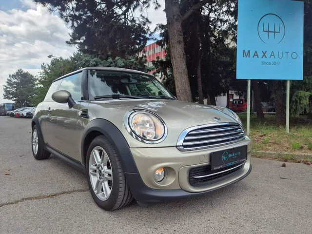 Mini Cooper 1.6 benzín 90 kW – fotografia 2 z 15